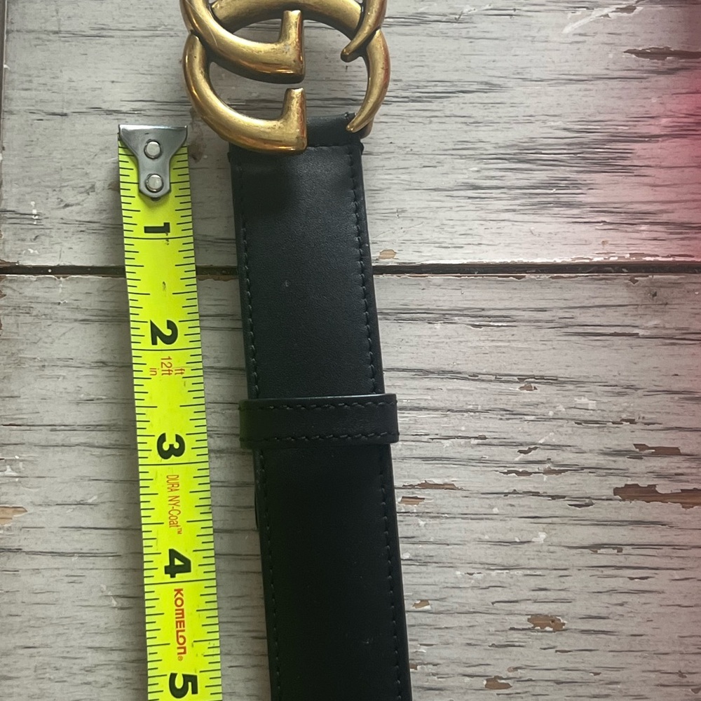 Gucci Black Leather Belt with Gold Accent
